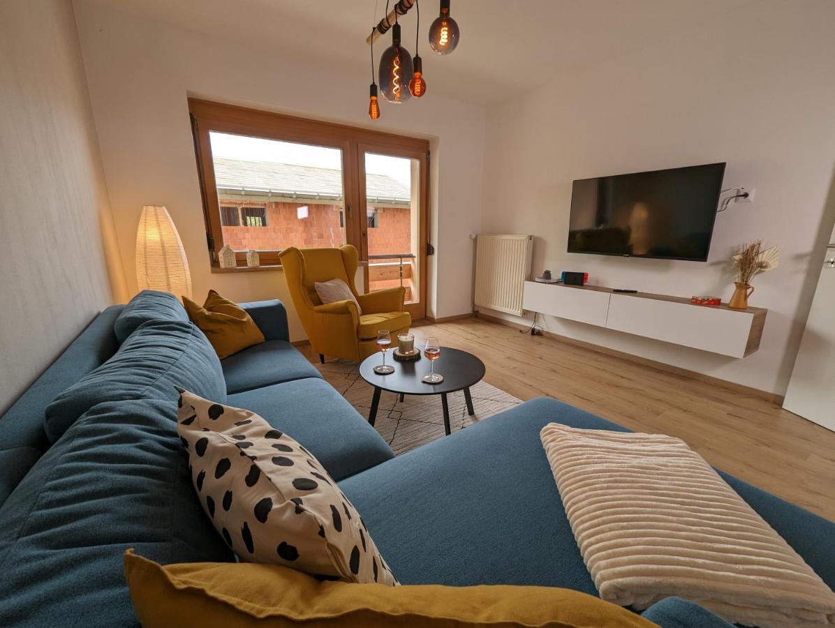 Angerpartments-Sonnige Grosse Wohnung Mit Balkon Und Kostenlosen Parkplatz Döbriach Kültér fotó