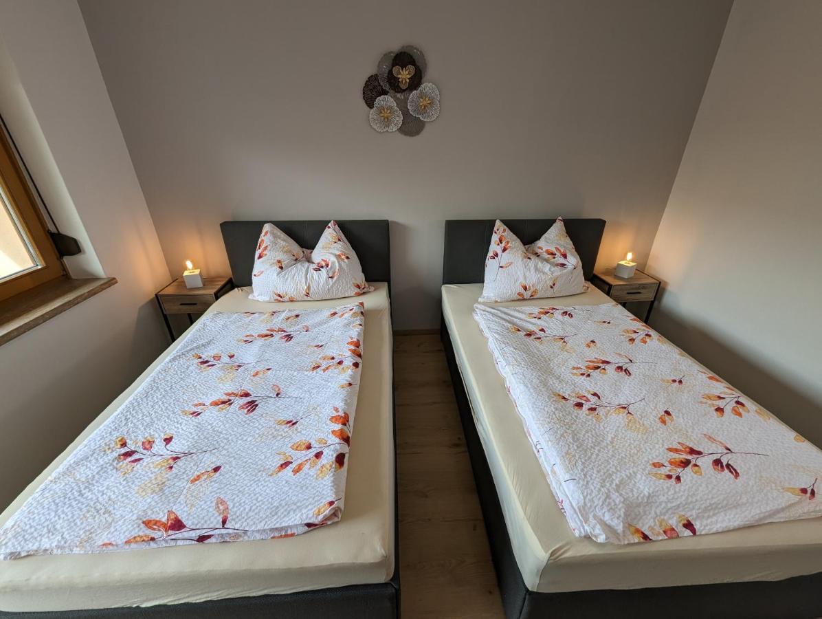 Angerpartments-Sonnige Grosse Wohnung Mit Balkon Und Kostenlosen Parkplatz Döbriach Kültér fotó